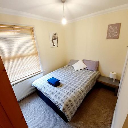 Apartamento Chelmsford Centre House Exterior foto